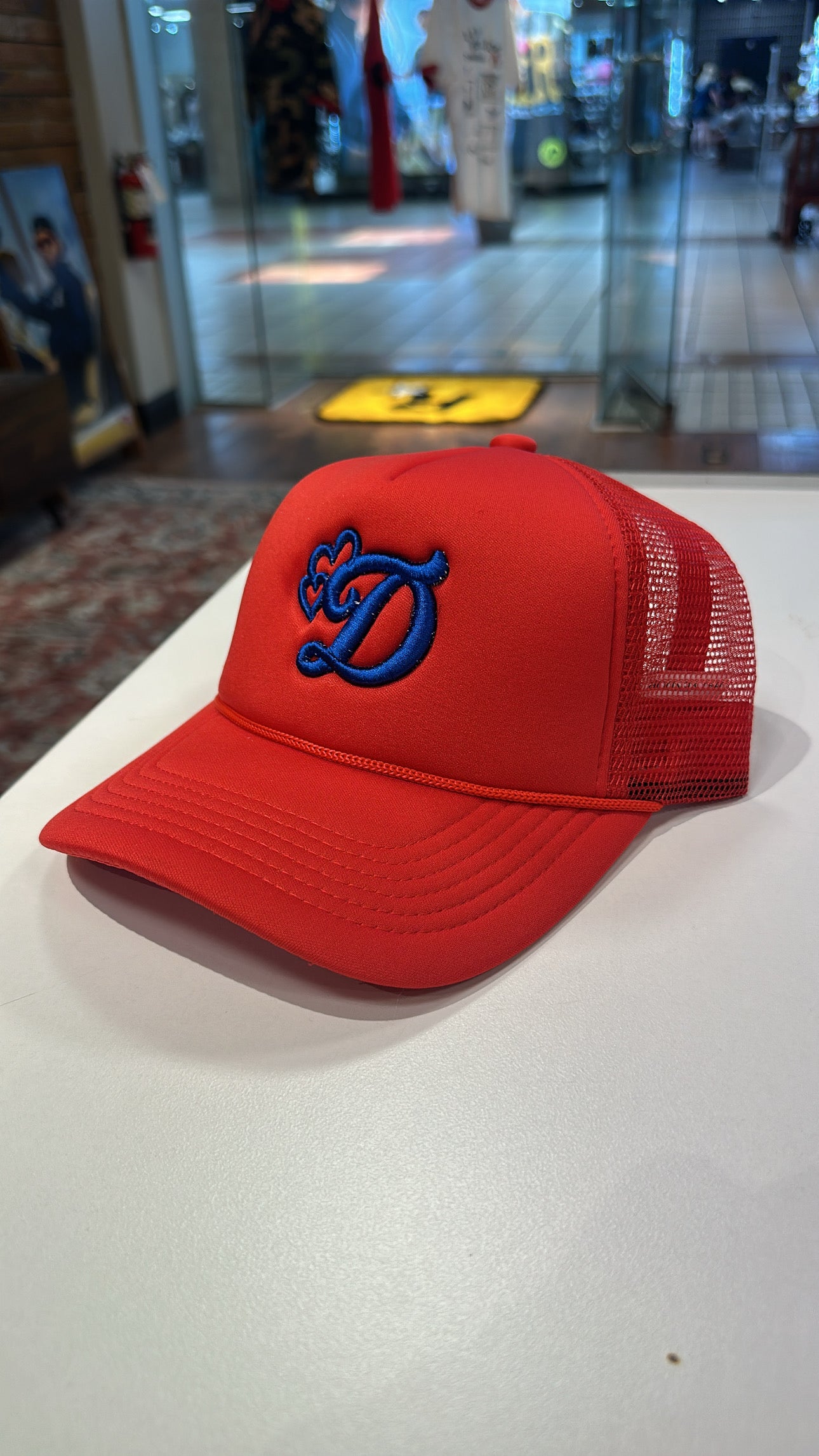 Trucker hat (Red/royal)