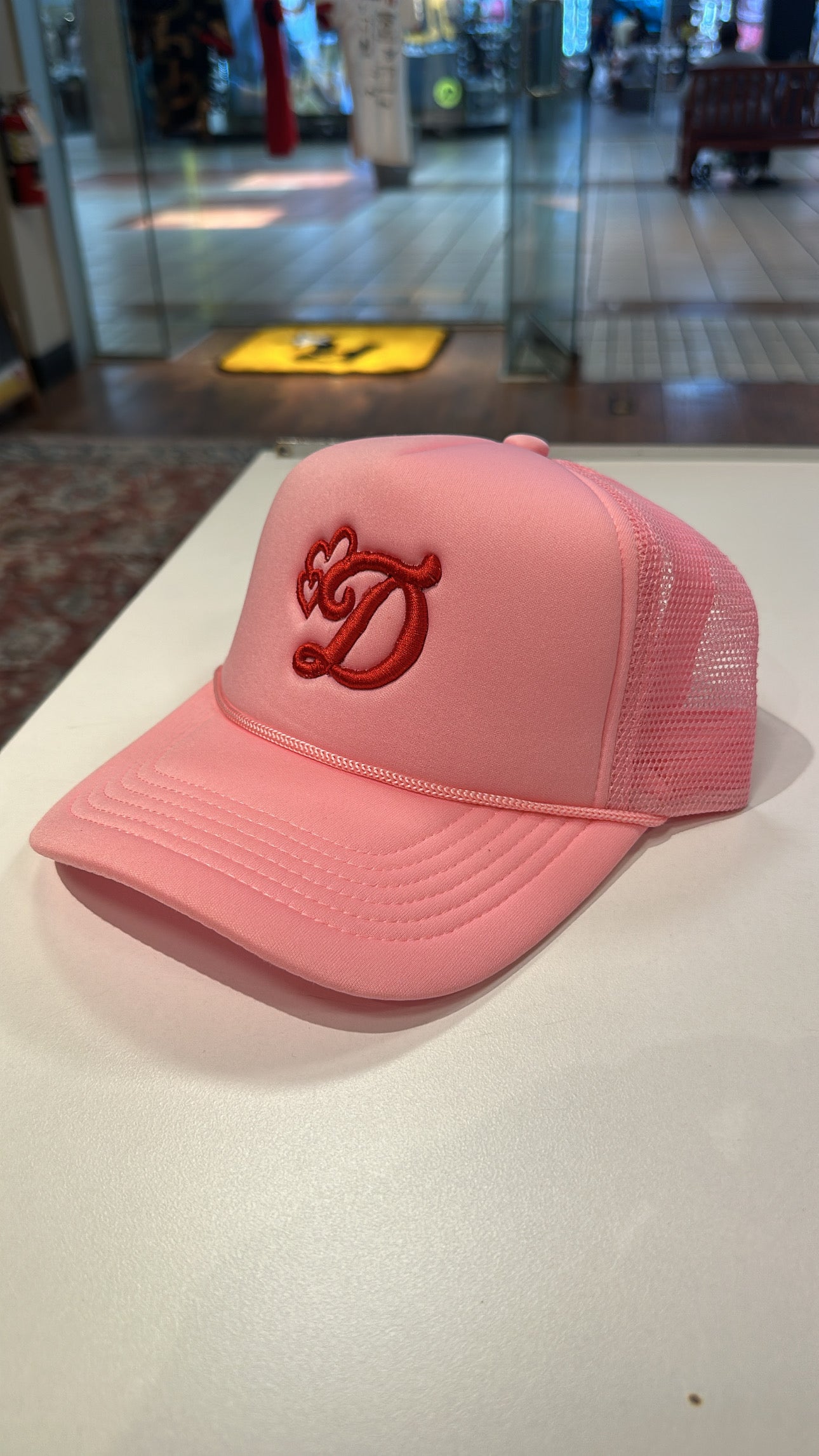 Trucker hat (Pink/red)