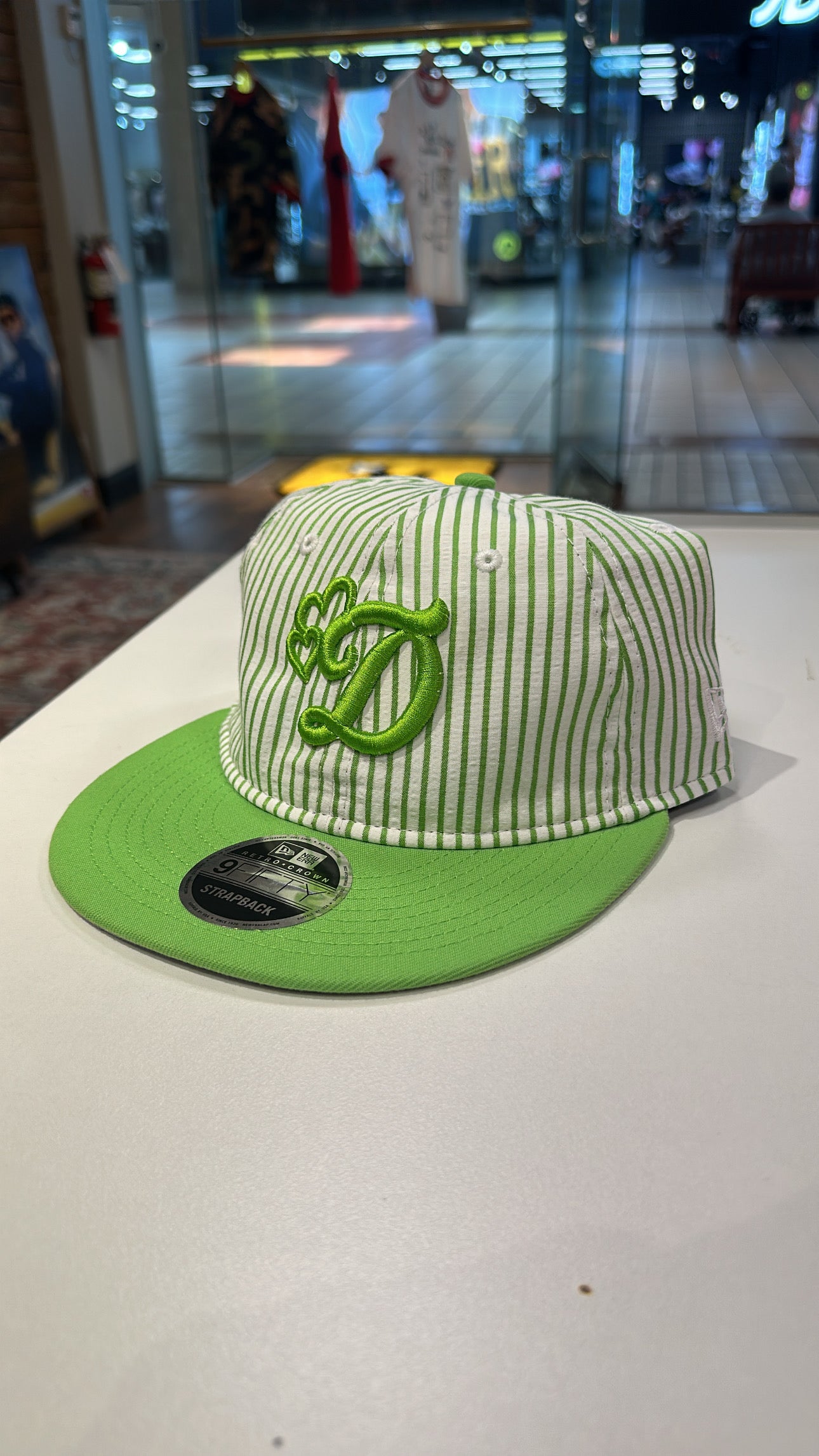 New era pinstripe strapback (lime green)