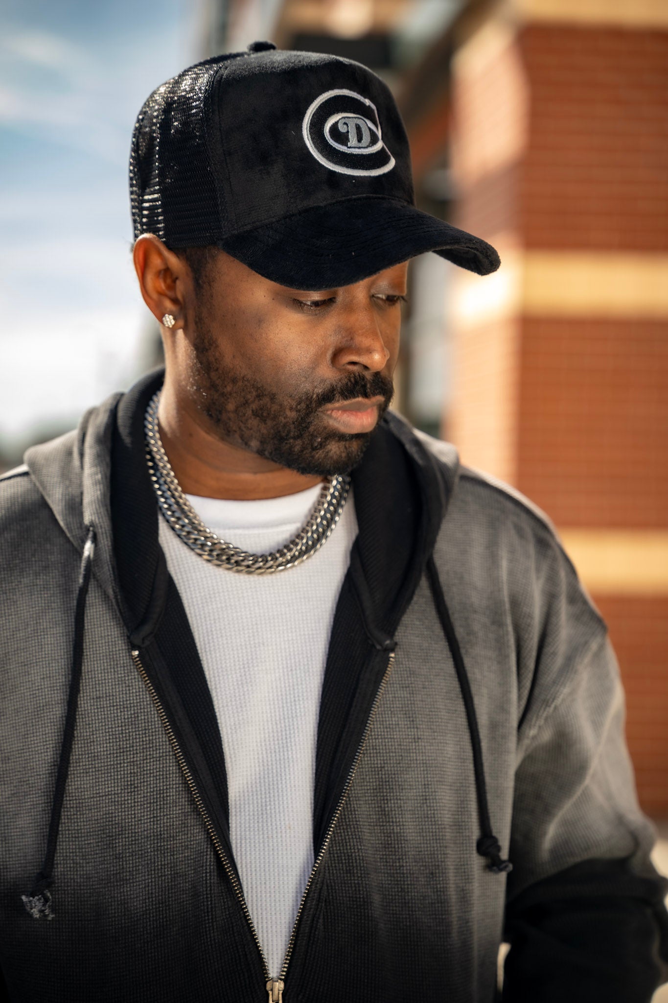 Velvet Trucker Hat (Blk/Wht)