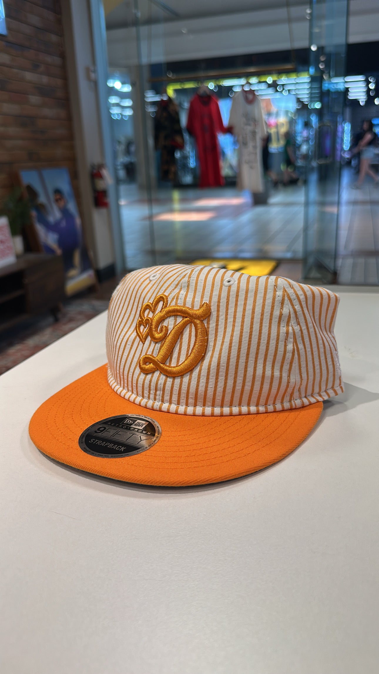 New era pinstripe strapback (orange)
