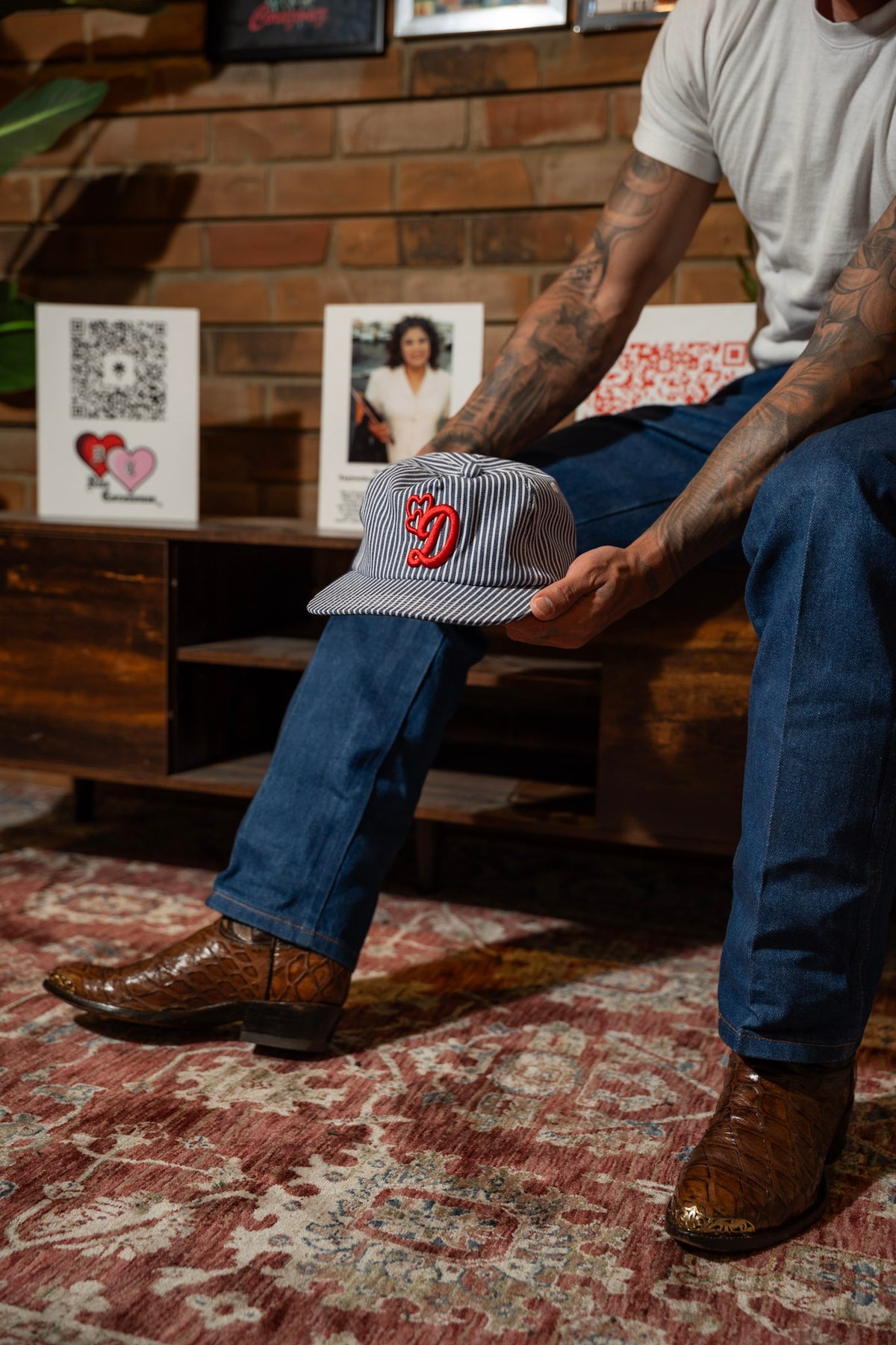 Pinstripe 5 panel strapback (Navy)